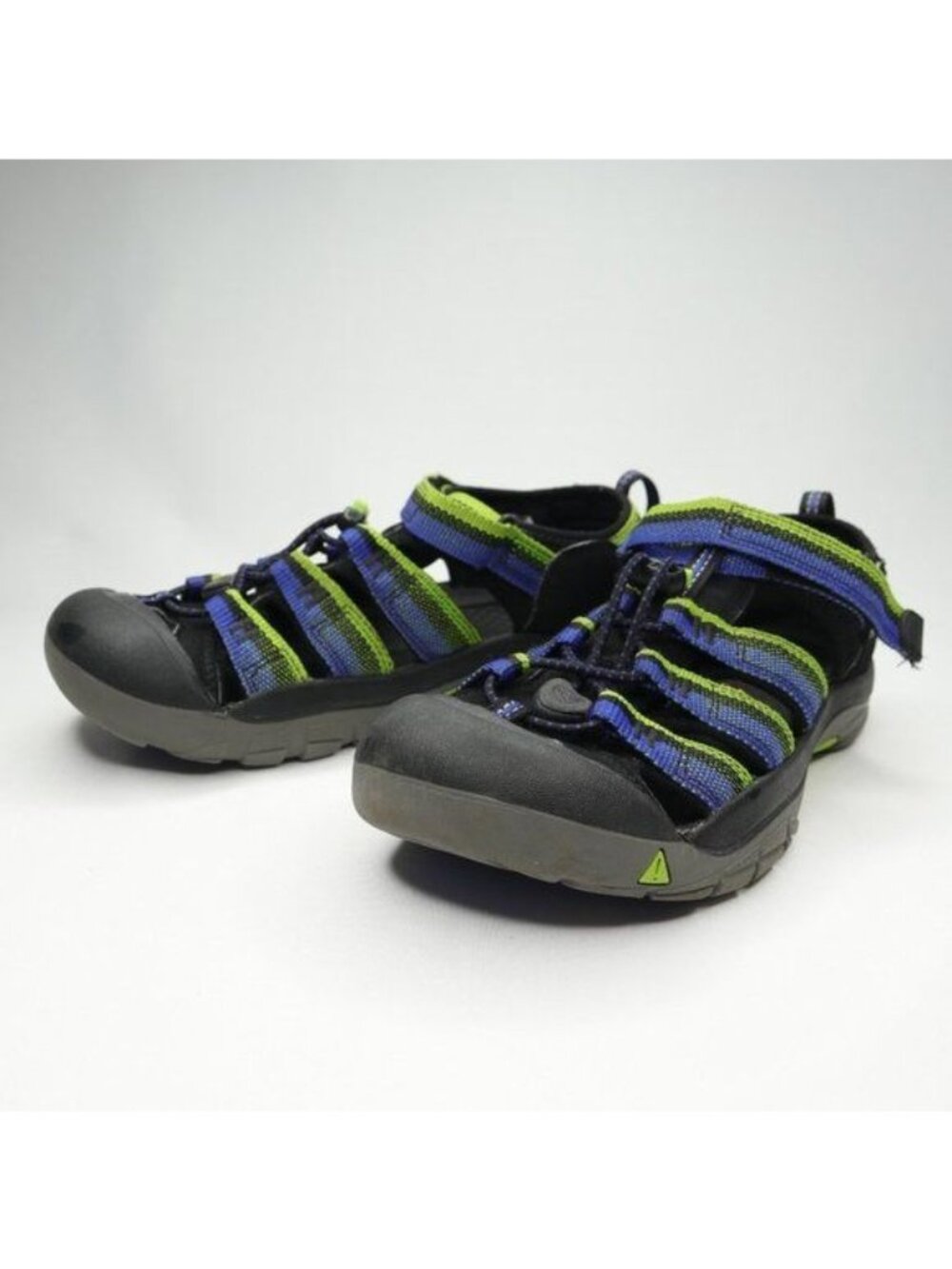 Keen Newport H2 Big Kids Size 5 Blue Green Slip On Waterproof Fisherman Sandals